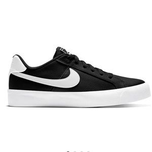 Nike Women's Court Royale AC Shoe